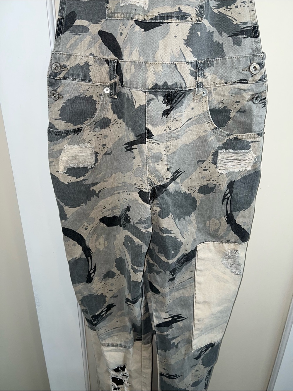 Pol Camo Patchwork Distressed Overalls - Picture 4 of 14